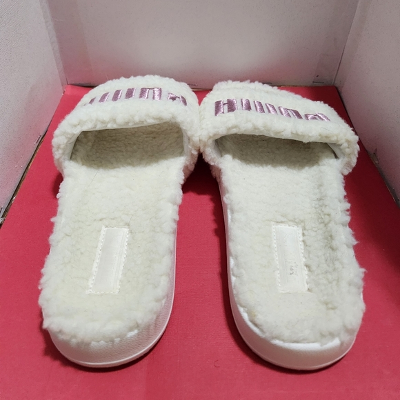 PUMA - Slippers - Unisex - Size 9/10 - Picture 3 of 5